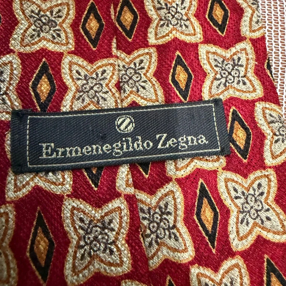 Ermenegildo Zegna‎ Tie Mens OS Red Gold Silk Geometric Medallion Excellent Italy